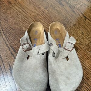 Birkenstock Boston Clogs - suede